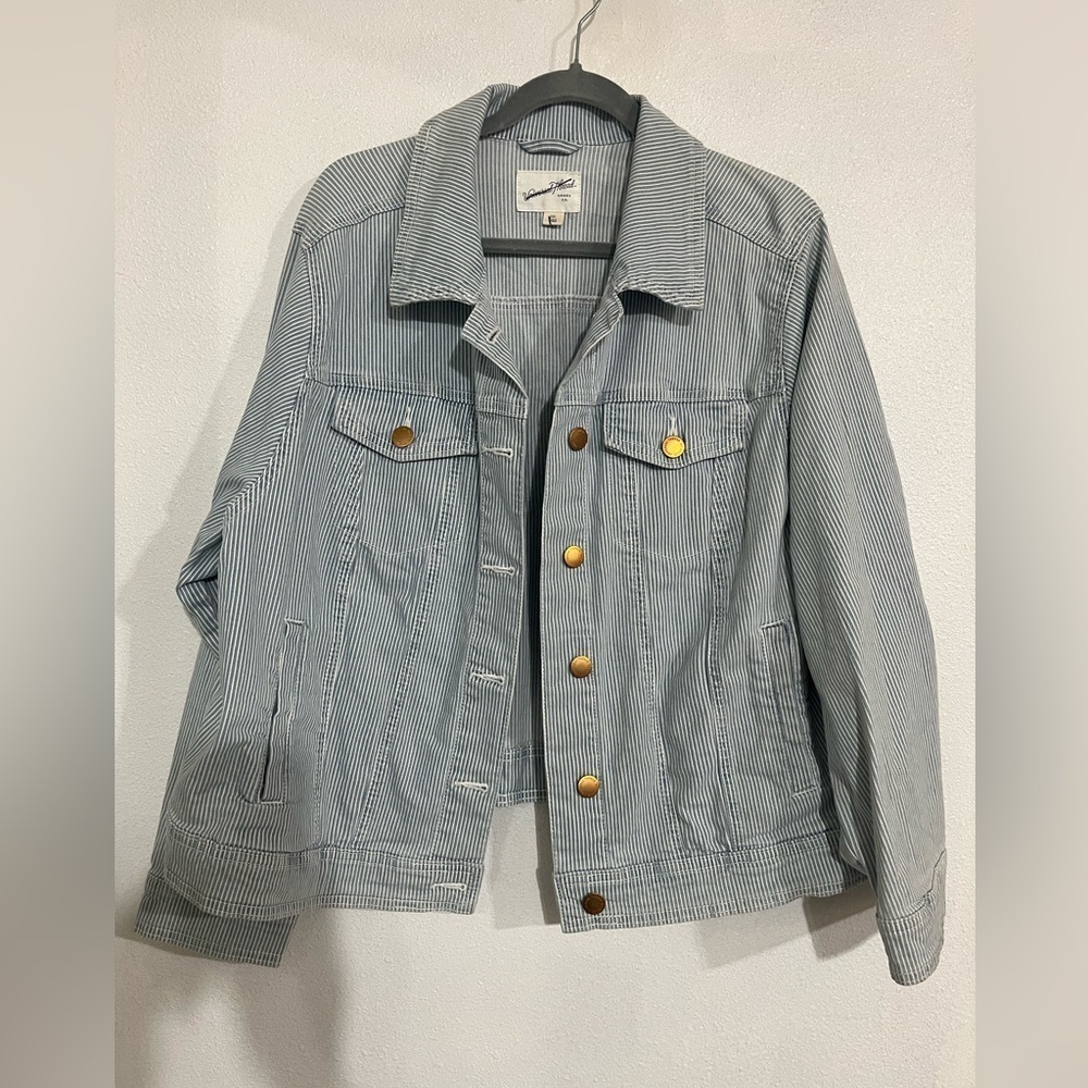 Universal thread, XXL, striped Blue, Jean jacket NWOT